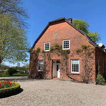 Ostseeurlaub Auf Gutshof Mit Kamin, Sauna Und Eingezaeuntem Garten Appartement *