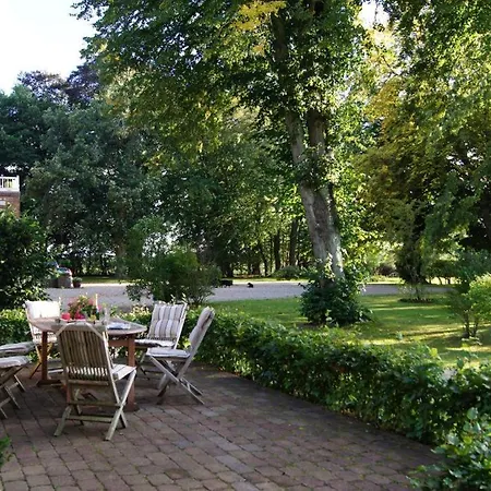 Ostseeurlaub Auf Dem Malerischen Gut Priesholz Mit Kamin Sauna Eingezaeuntem Garten Und Grosser Sonnenterrasse *