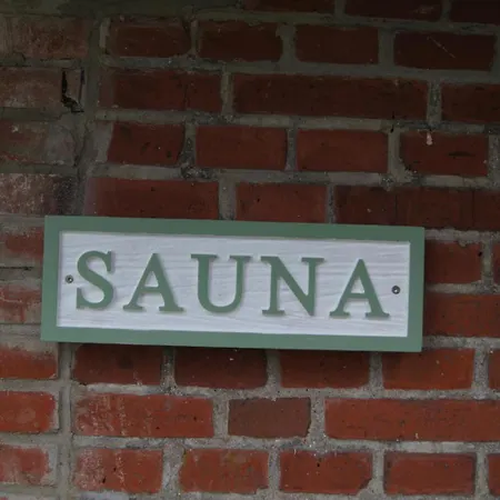 Ostseeurlaub Auf Dem Malerischen Gut Priesholz Mit Kamin Sauna Eingezaeuntem Garten Und Grosser Sonnenterrasse * Rabenholz